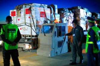 وصول المساعدات الإنسانية المغربية إلى الشعب الفلسطيني الشقيق 